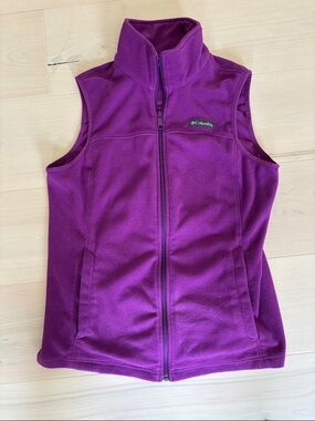 Columbia Women’s Fleece Vest - Size M